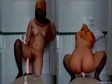 Cewek horny coli memek basah pakai sextoy