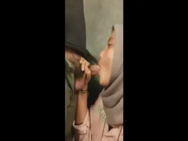 Jilbab Diminta BJ Sebelum Tidur Nurut Viral