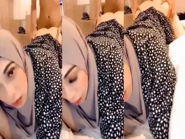 Ngentot Ukhti Cantik Dari Belakang Sampe Memek Becek